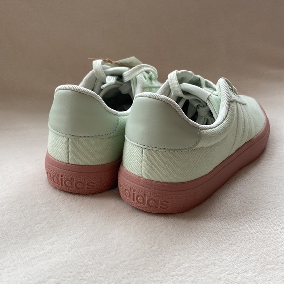 ADIDAS VULCRAID3R Skateboard Shoes Women’s Size 8 - New w/Tags and Original Box - Picture 4 of 10